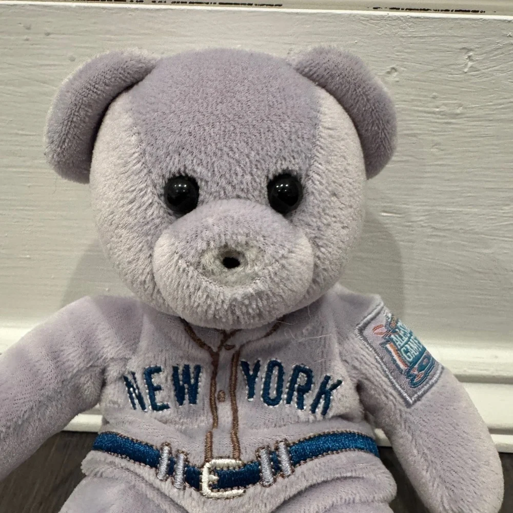 New York Yankees Gray Stuffed Bear All Star Game ‘99 Derek Jeter Bear